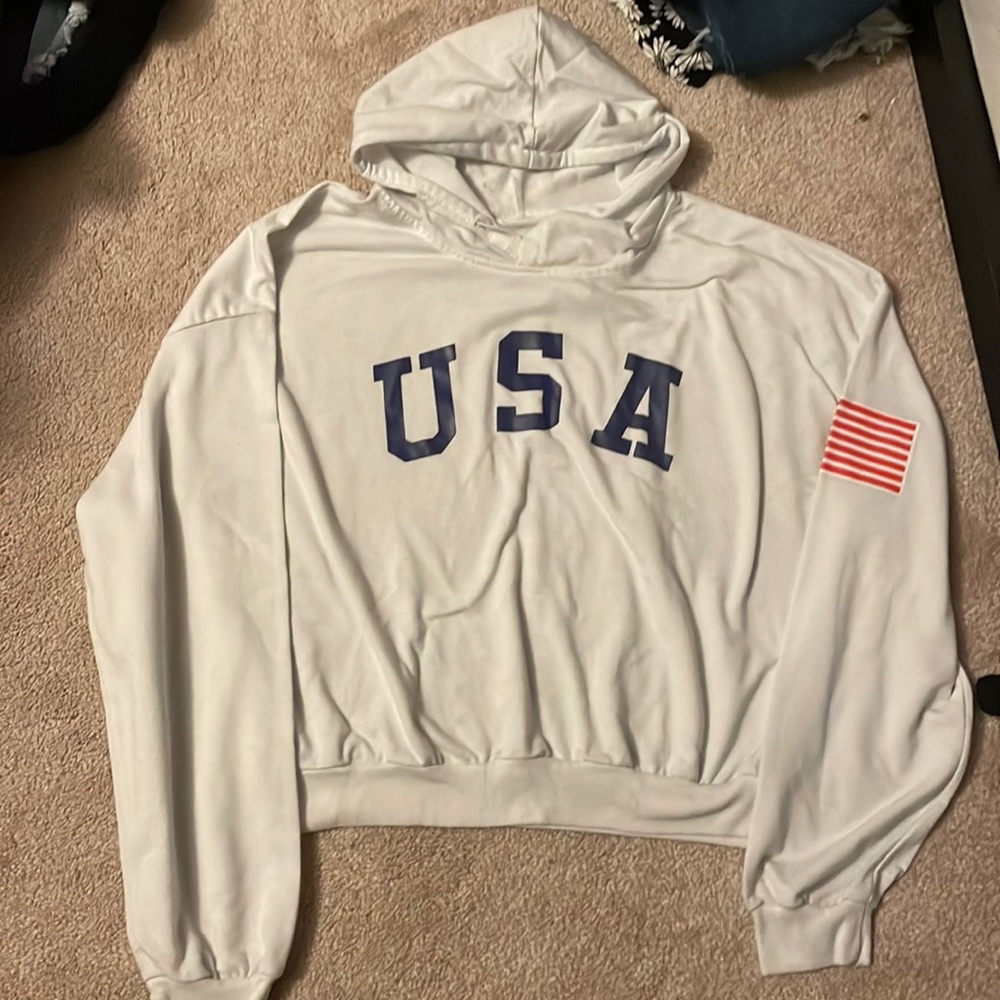 Cropped white hoodie